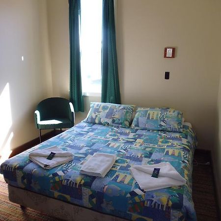 Happy Backpacker Hostel Penguin Buitenkant foto